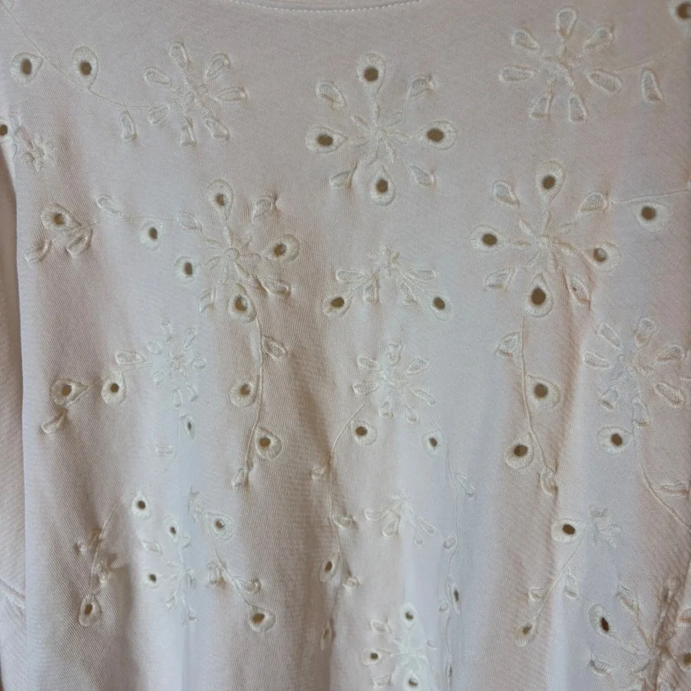 LOFT PLUS Embroidered Eyelet White Sweatshirt Pullover Lightweight‎ Size 24/26